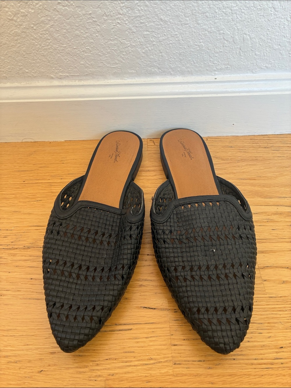 Universal Thread Black Woven Slip-On Mules